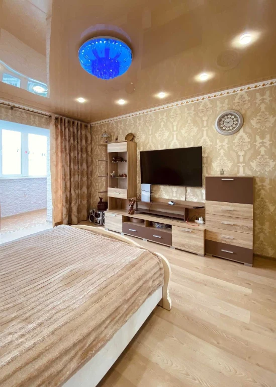Продається велика 1-кімнатна квартира в ЖК «Острови» — 58 м²