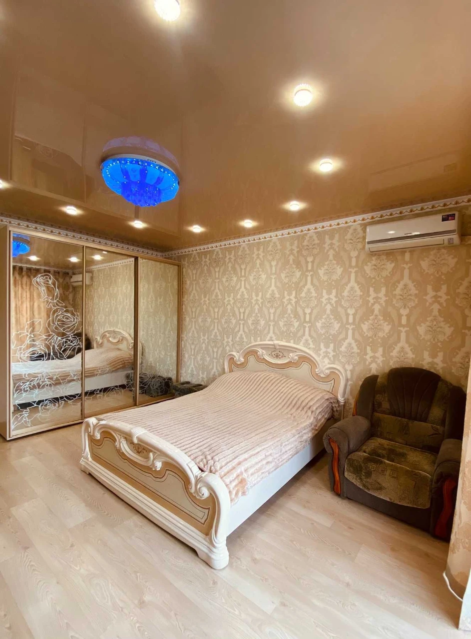 Продається велика 1-кімнатна квартира в ЖК «Острови» — 58 м²