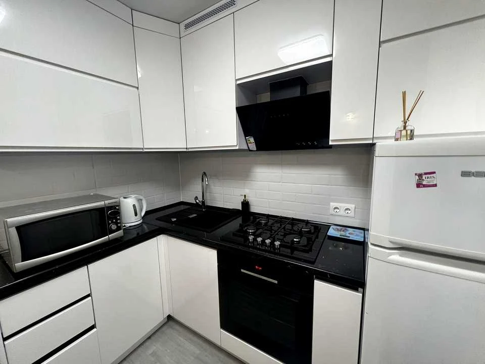 Apartment. Житомир, Шкільний пров.