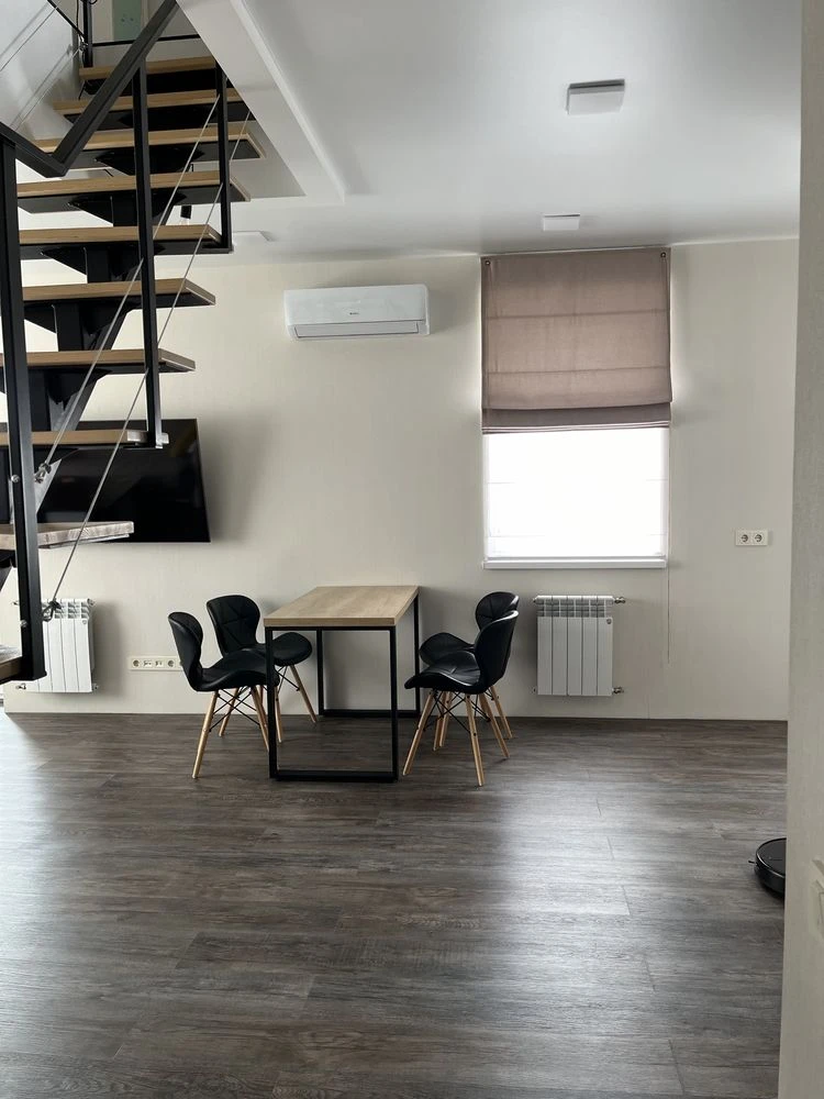 Two-bedroom, two-story apartment in "Iskrinskiy" residential area