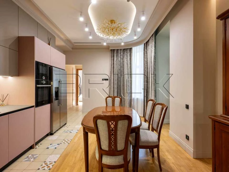 Apartment. Michael Kochynsky Street, Kyiv