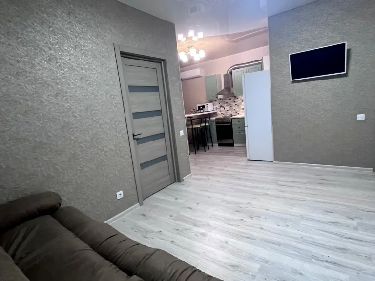 Rent 2-room apartment 43 m² on the 6th floor.