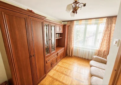 Продається 1-кімнатна квартира, вул. Зодчих 80А, 3 поверх! Газ!