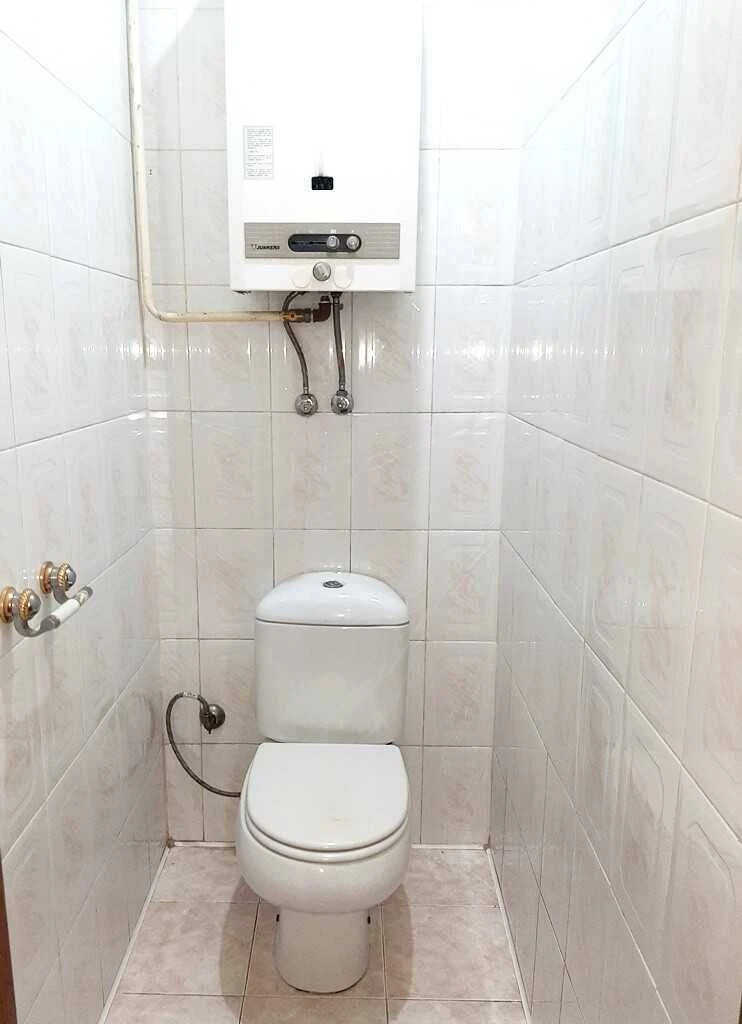 Sale of a 3-room apartment, Holosiiv district, Prospect N