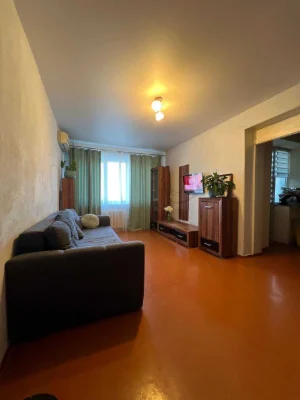 For Sale: 3-room apartment, Robotse Street, Lesya Ukrainka, Center