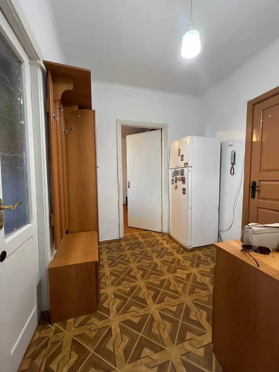 For Sale: 3-room apartment, Robotse Street, Lesya Ukrainka, Center