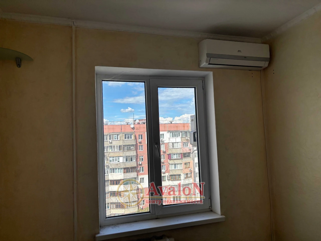 Продажа 3-комнатной квартиры в газовом доме на ул. Семена