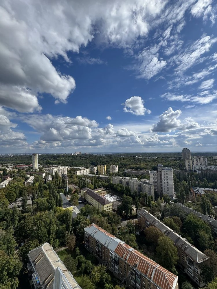 2-кімнатна в ЖК Вежа на Ломоносова, метро Васильківська