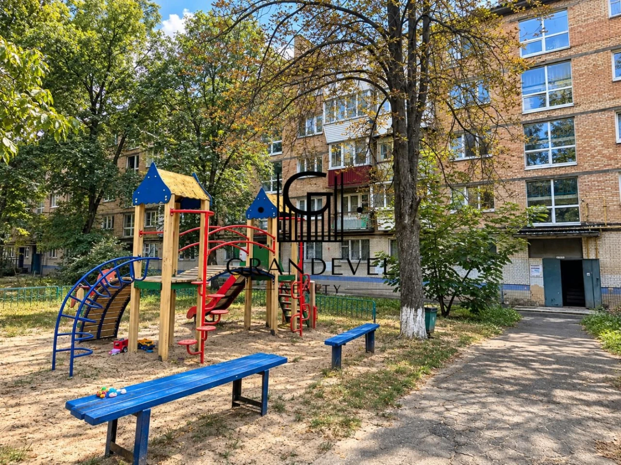 Продаж 1к квартири вул. Академіка Заболотного 156/2 Голосіїв