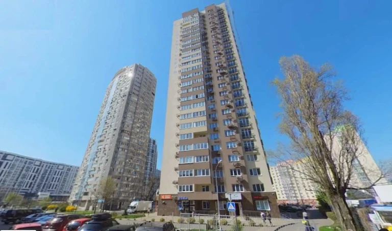 Продам 1-кімнатну квартиру. Вул. Аболмасова, 4А. 2-й поверх.