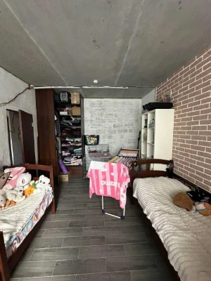 Продам 1-кімнатну квартиру. Вул. Аболмасова, 4А. 2-й поверх.