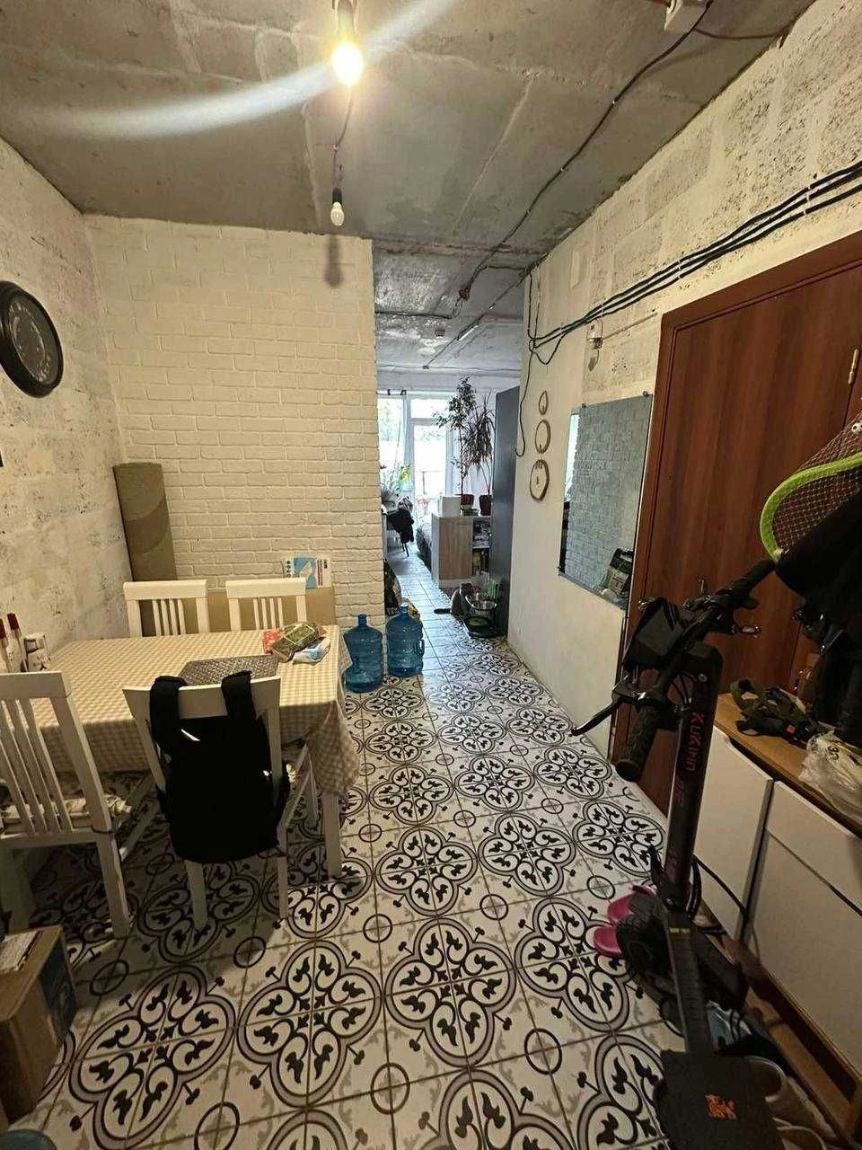 Продам 1-кімнатну квартиру. Вул. Аболмасова, 4А. 2-й поверх.