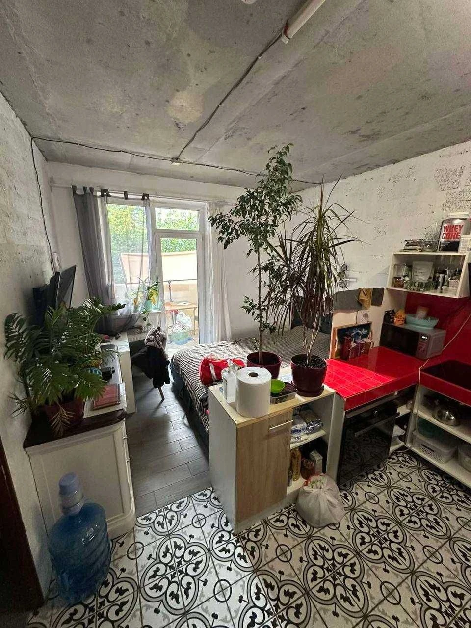 Продам 1-кімнатну квартиру. Вул. Аболмасова, 4А. 2-й поверх.