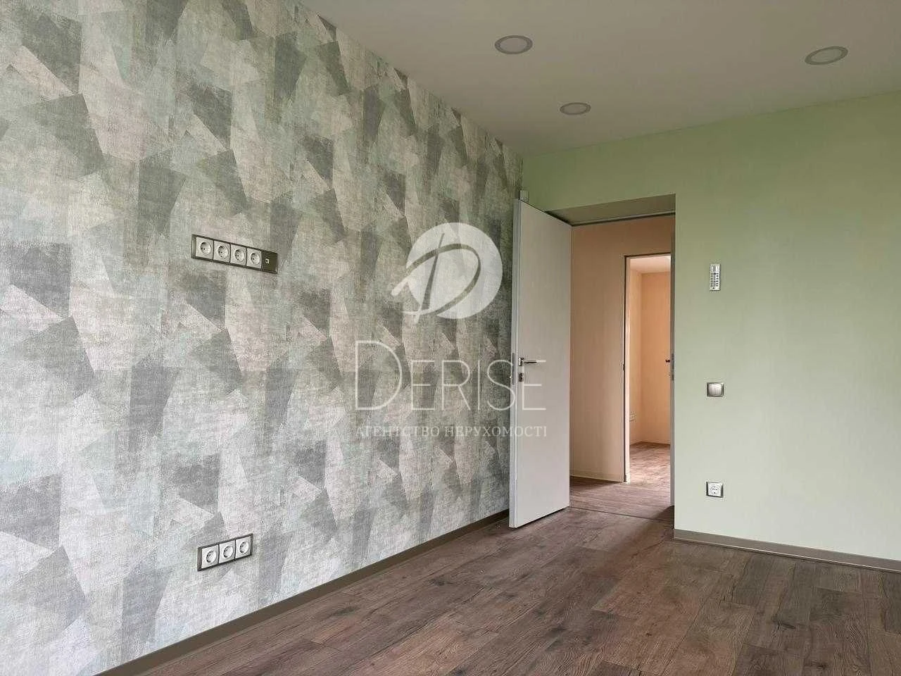 ДЕРЖПРОГРАМИ + Продаж 3-кімнатної квартири на Русанівці | ву