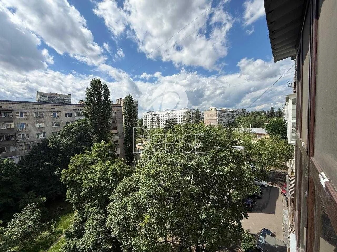 ДЕРЖПРОГРАМИ + Продаж 3-кімнатної квартири на Русанівці | ву