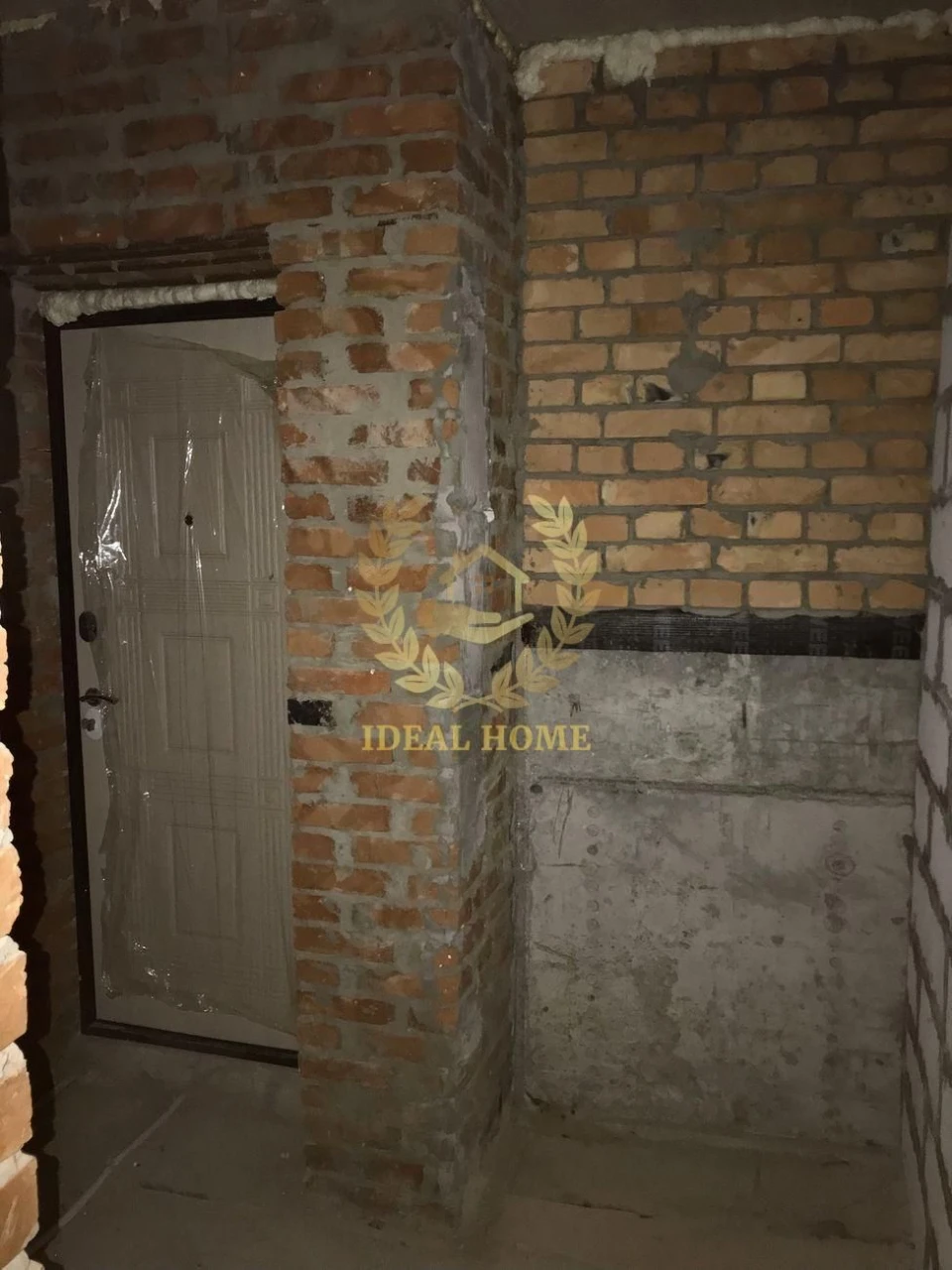 Продається 1-кімнатна квартира в Деснянському районі ( метро