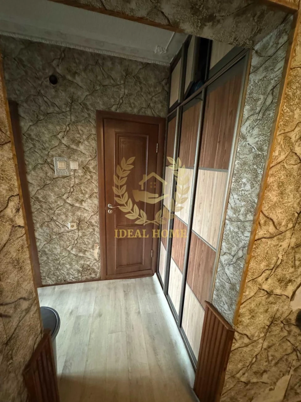 Продаж 3-кімн квартири біля метро Теремки, вул. Академіка За