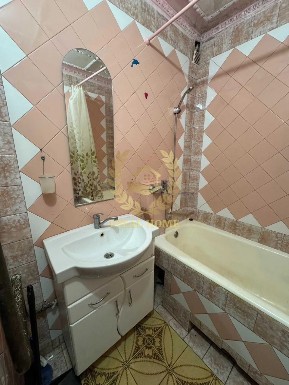 Продаж 3-кімн квартири біля метро Теремки, вул. Академіка За