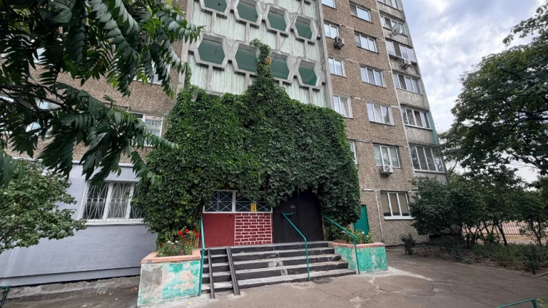 Без комісії!Продаж 2-кімнатної квартири під ремонт, вул. Мик