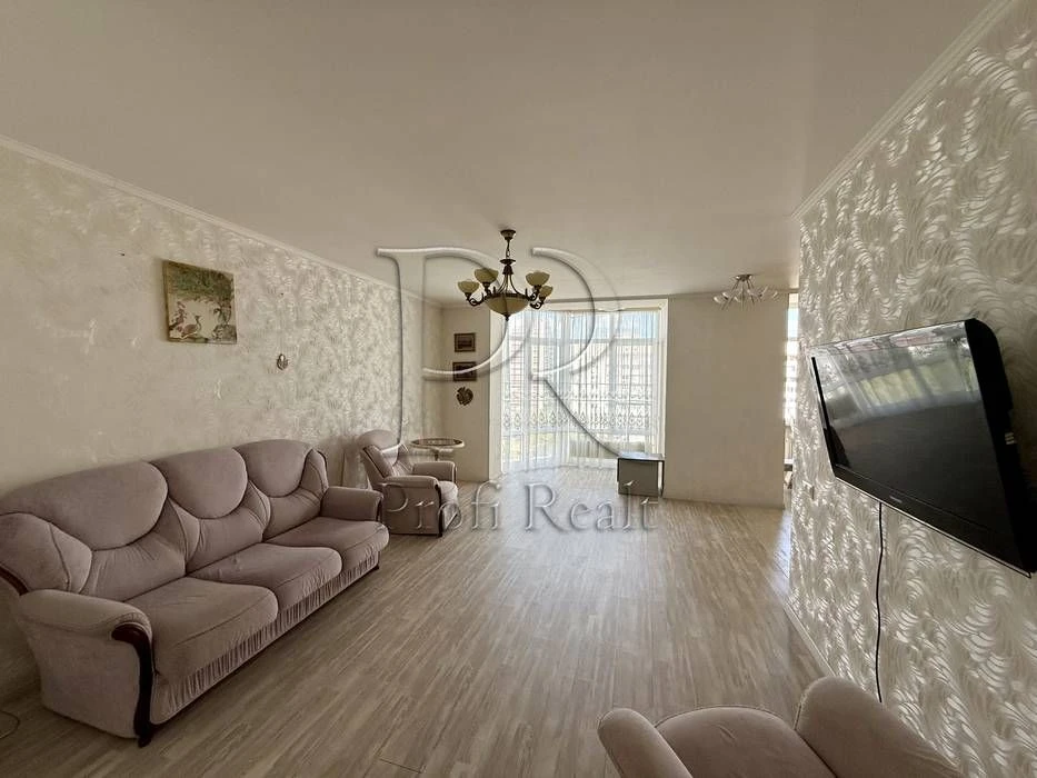 Без %. Продажа: 3 к.кв. , 102 м2., 7-этаж ЖК Лико-Град, ул.