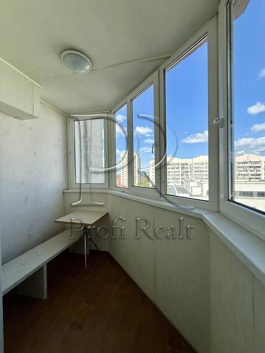 Без %. Продажа: 3 к.кв. , 102 м2., 7-этаж ЖК Лико-Град, ул.