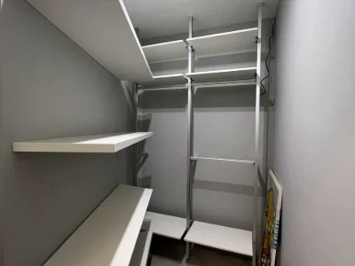 Apartment. Hlybchyska St.