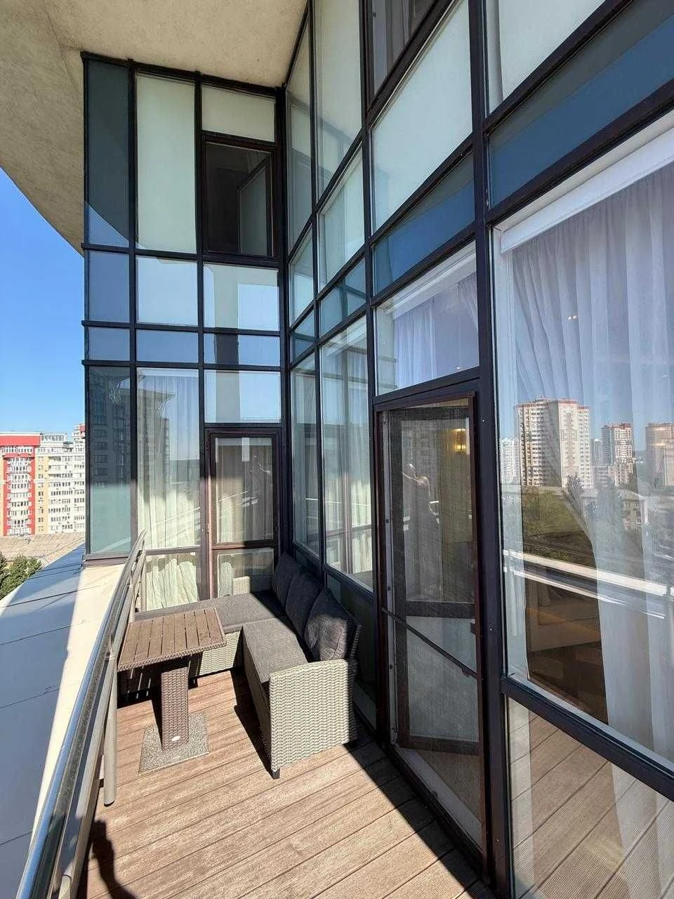 Apartment for Sale in "Solnyana Brama" Residential Complex
