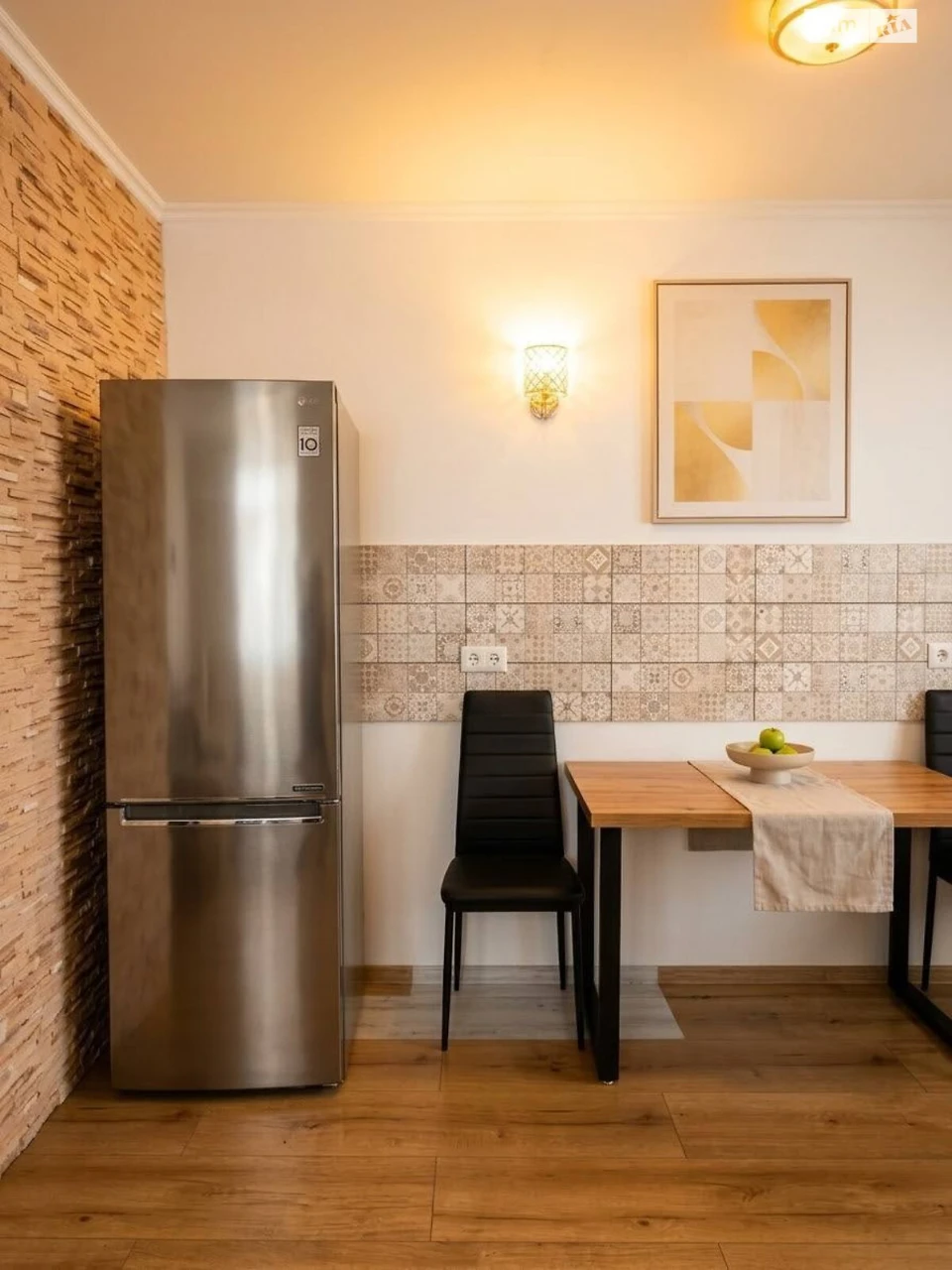 Sale of Apartment, Left Bank