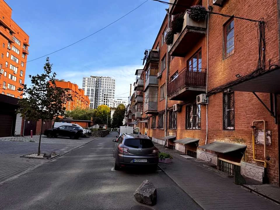 Квартира. Дніпро, Старокозацька вулиця