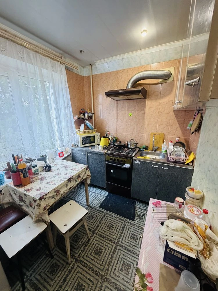 For Sale: 1-room apartment in Khortitsky District on Kurusova Street