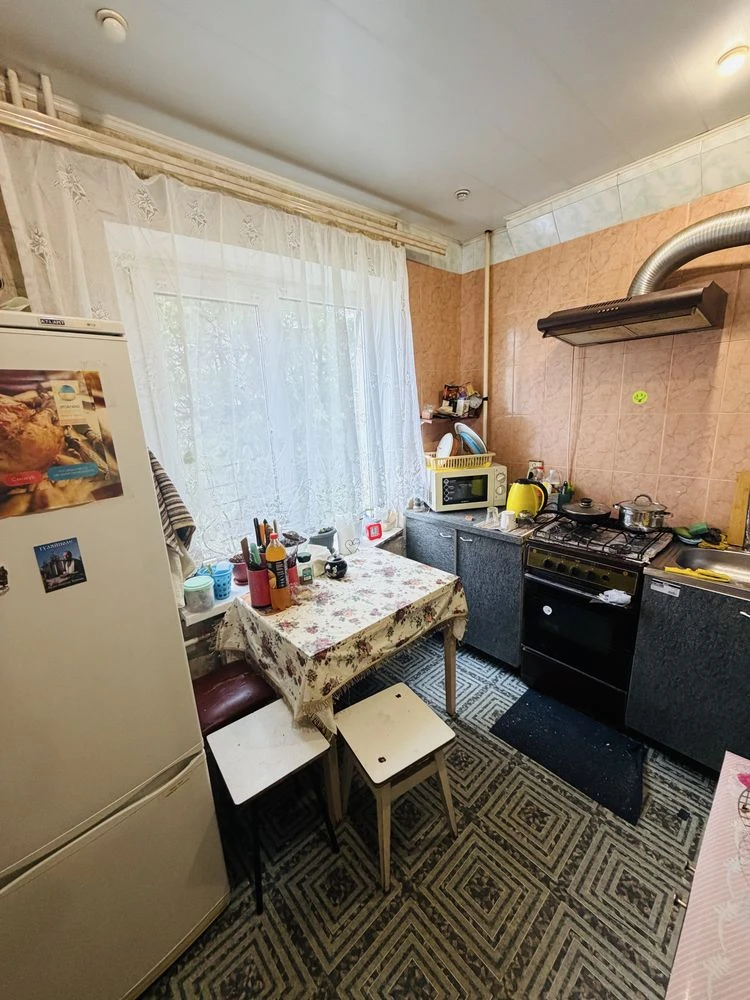 For Sale: 1-room apartment in Khortitsky District on Kurusova Street