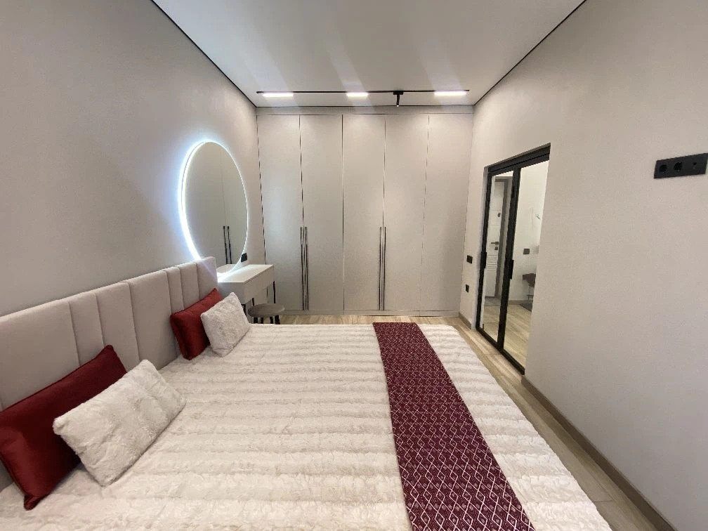 Sale of a 1-bedroom apartment with designer renovation | ЖК Лу