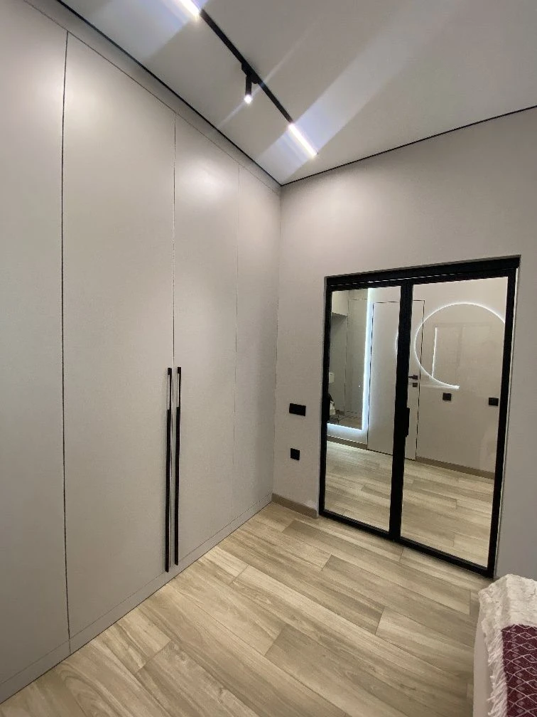 Sale of a 1-bedroom apartment with designer renovation | ЖК Лу