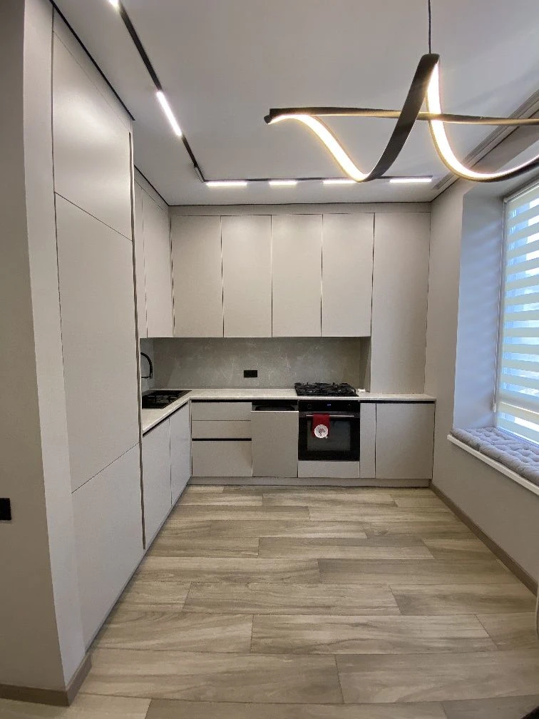 Sale of a 1-bedroom apartment with designer renovation | ЖК Лу