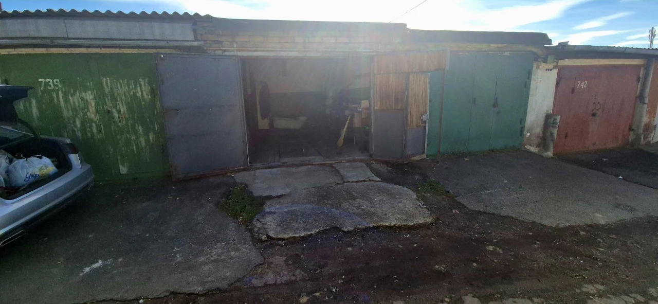 For sale: Garage in the "Orbita" cooperative