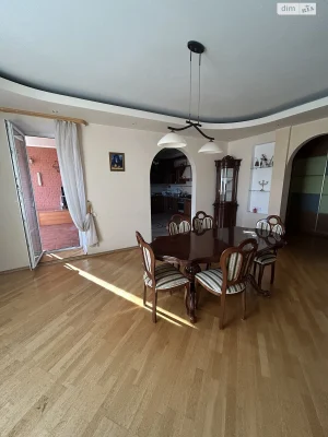 Apartment for Sale in Журавлiвка
