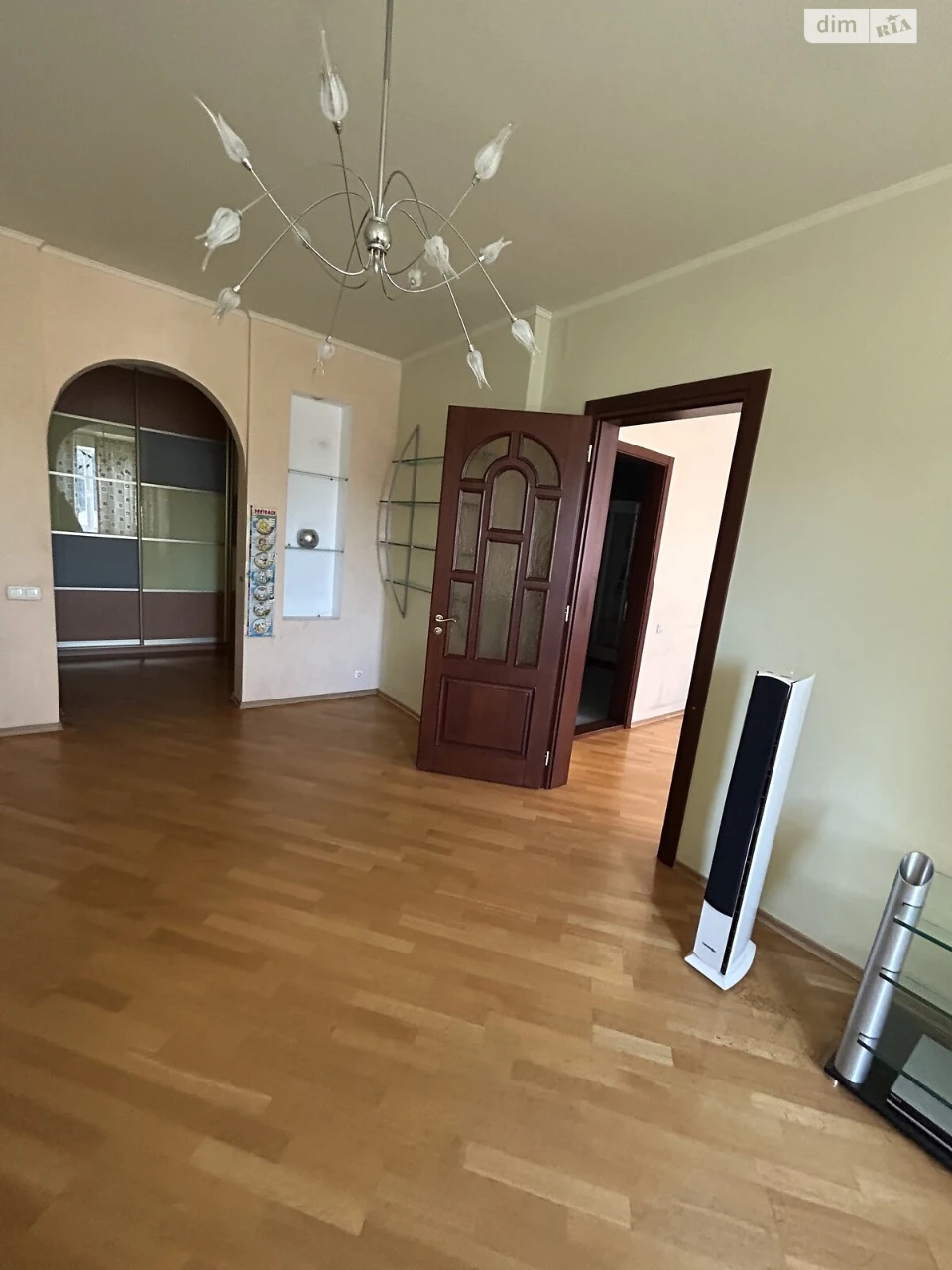 Apartment for Sale in Журавлiвка