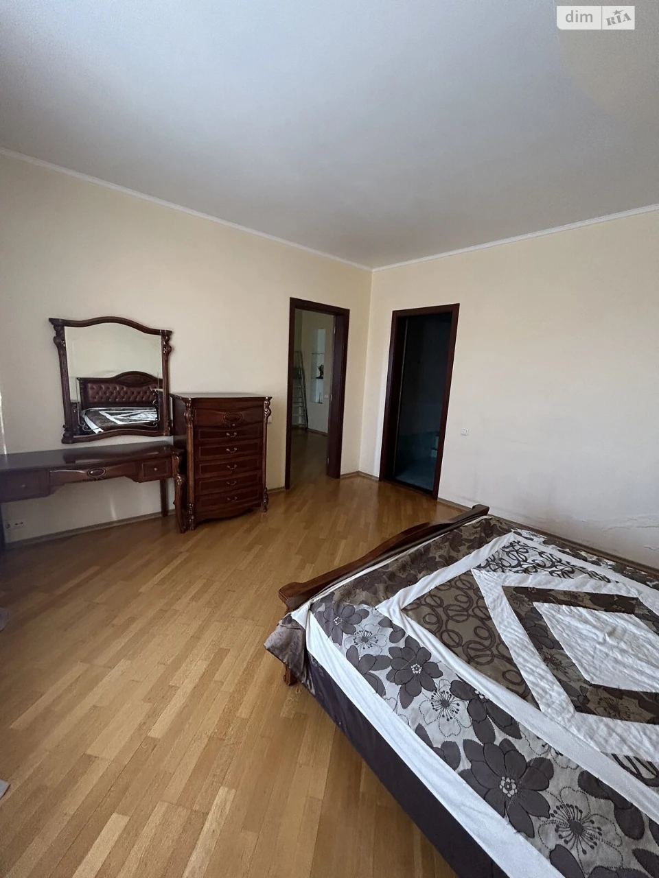 Apartment for Sale in Журавлiвка