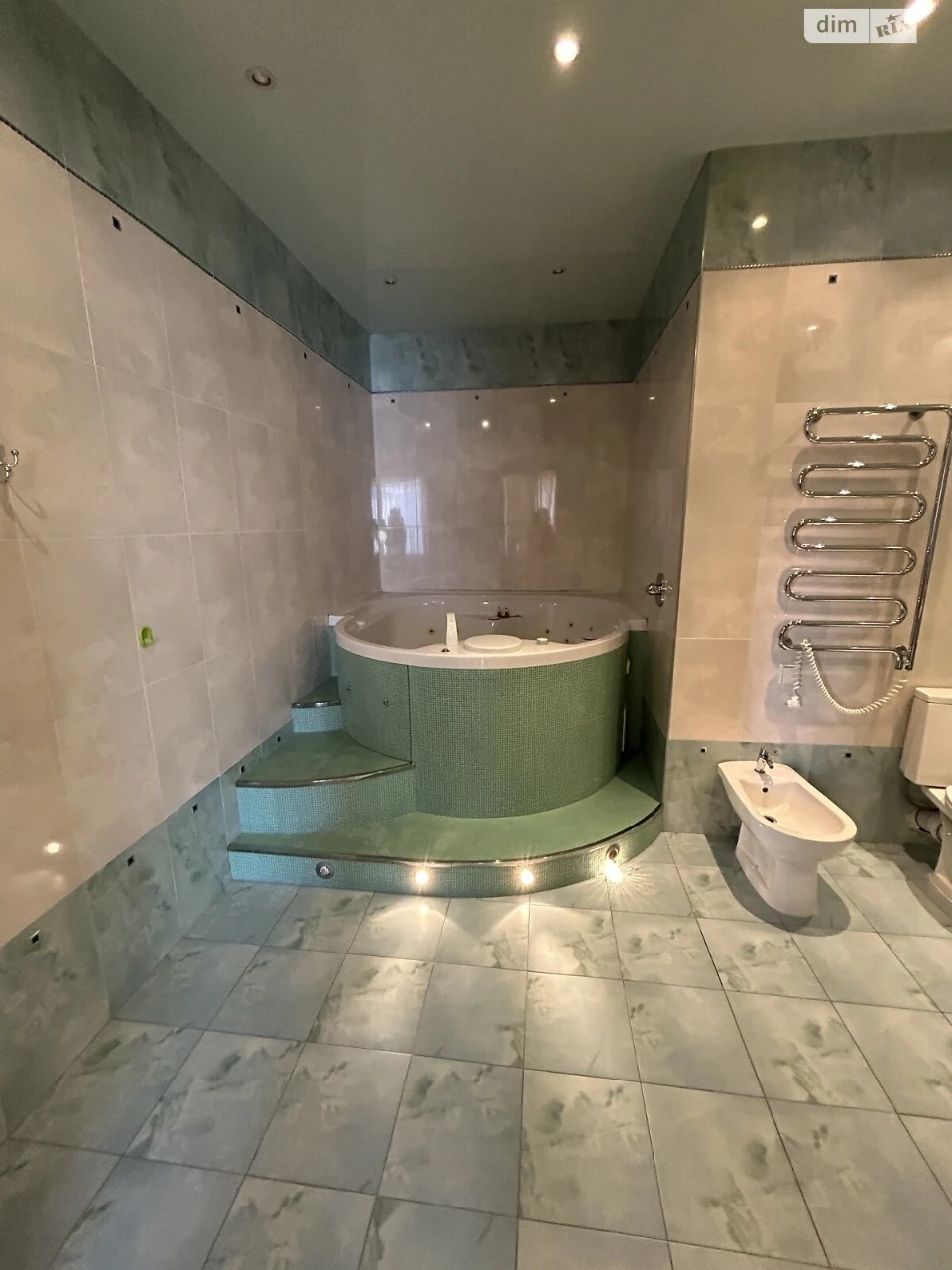Apartment for Sale in Журавлiвка