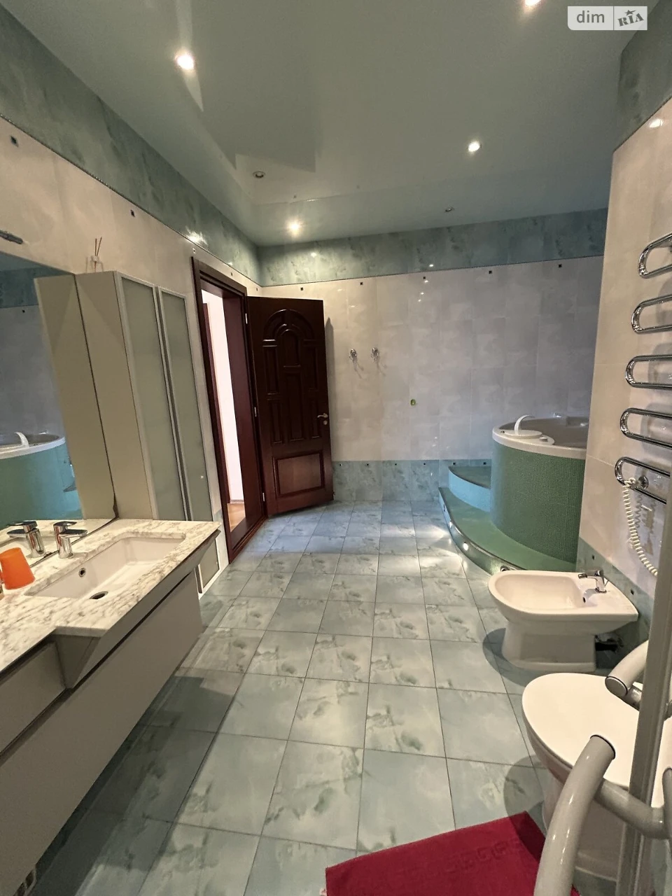 Apartment for Sale in Журавлiвка