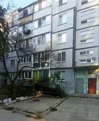 Продам 2 ком квартиру ж/м Приднепровск ул Немировича Данче