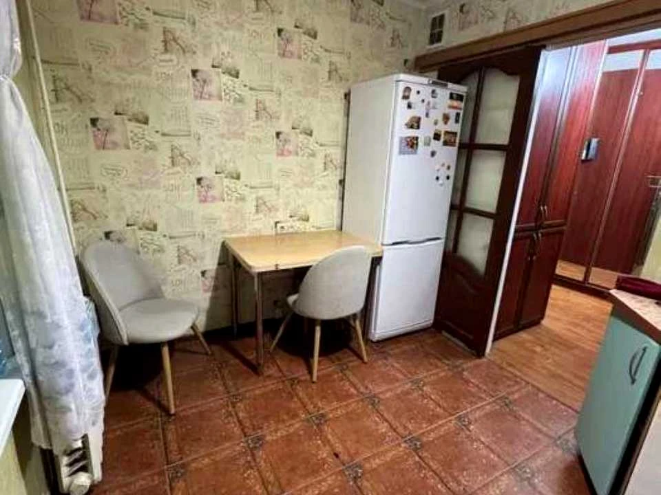 Квартира. Київ, Феофіла Яновського, 1