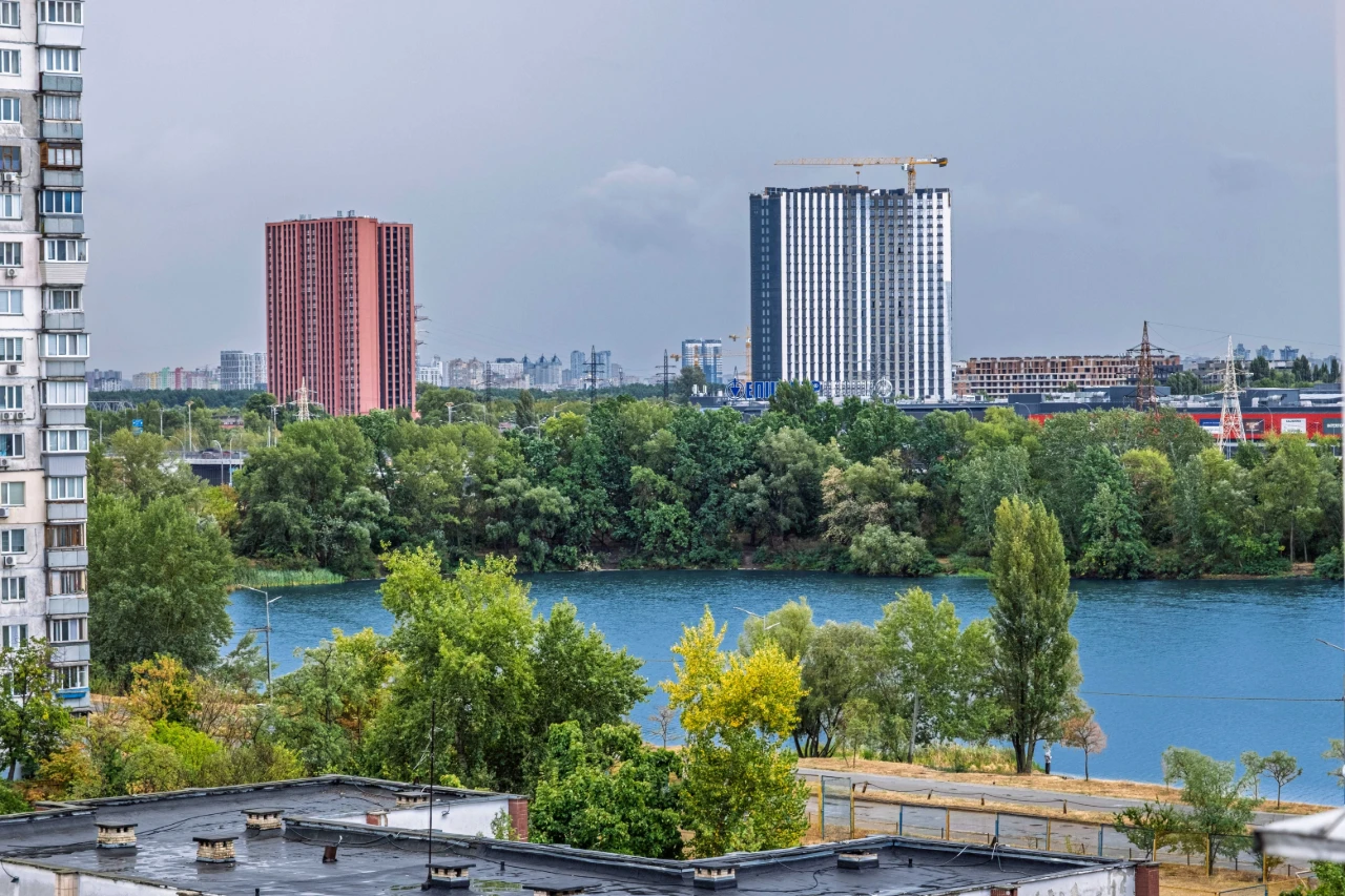 Продажа 2-комн. Приозерная ул. 8а, 58 кв.м. Оболонь 10 мин