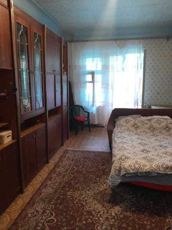 For sale, spacious 3-bedroom apartment in the heart of Odesa
