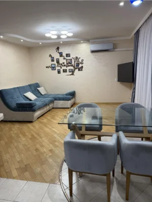 Продам 4-комнатную квартиру с ремонтом возле Парка Победы (3