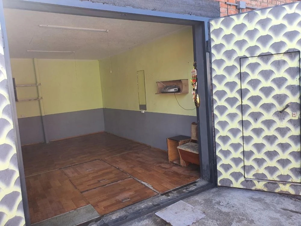 For Sale: Garage, near Moidik, Gonty
