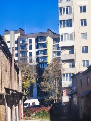 Apartment in a Garage Cooperative, Zamostyan