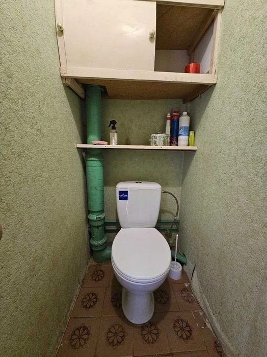 Spacious 1-room apartment for sale, Desnyanskyi district, Mykol st.