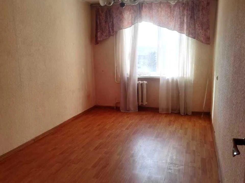 Apartment. Chernivtsi, Parkovy Proyz
