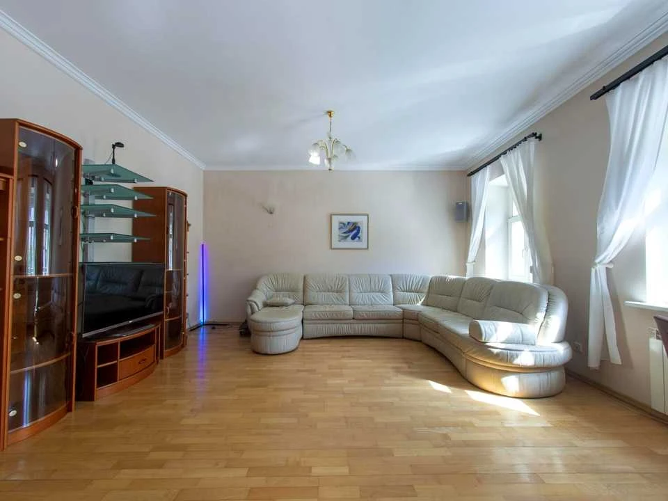 Apartment. Vozdvizhenska st. Kyiv
